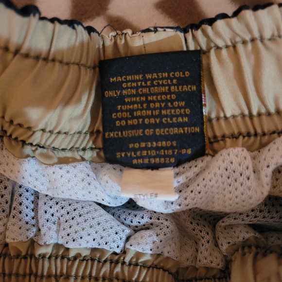 Mens US Polo Assn. swim trunks, sz. XL, hibiscus print, navy, yellow, cream - Picture 5 of 11